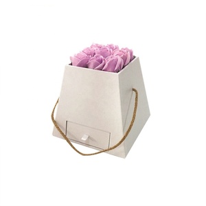Customize mom flower box with handle for flower gift packaging luxury paperboard flower boxes for bouquets