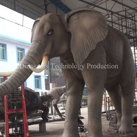 Modèle d'éléphant africain animatronique interactif pour café sur le thème de la forêt tropicale, expositions d'animaux de la savane ou robot pour l'amusement des enfants
