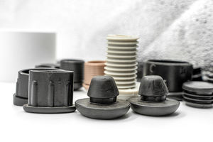 Bouchons de finition carrés filetés toutes tailles pour meubles, protection de sol, embouts de tube, bouchons pour meubles, tables, chaises, etc. - Product Image 4