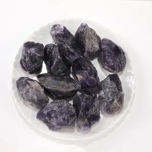 Vente en gros divination violette guérison naturelle décoration pierre artisanat quartz et minéraux gemme améthyste foncée brute cristal brut rare
