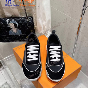 รองเท้าลำลองเดินช้าสี่ฤดูของเธอสำหรับผู้ชายและผู้หญิงสไตล์กีฬาใส่สบายเหมาะสำหรับคู่รักในการตกแต่งภายใน - Product Image 6