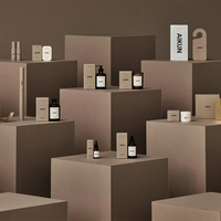 Collection de parfums d'intérieur Aikun personnalisée avec contrôle qualité strict, diffuseur à bâtonnets, bougie et spray d'ambiance, emballée pour la vente au détail en boutique et les cadeaux