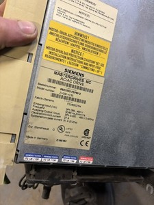 MASTERS <span class=keywords><strong>MC</strong></span> AC 6SE7022-7EP50-Z Original Nuevo de Fábrica Para PLC - Product Image 2