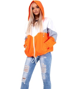 Veste coupe-vent de sport d'automne pour homme sur mesure, imperméable, avec fermeture éclair, en nylon, polyester, cuir, fourrure et broderies - Product Image 1