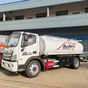 Camion-citerne à carburant Foton 4x2, station-service portable, ravitaillement mobile, 5000-10000L - Product Image 4