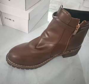 Nuovi Stivali Autunno-Inverno da Donna con <span class=keywords><strong>Tacco</strong></span> <span class=keywords><strong>Basso</strong></span> e Fibbia, Stivaletti in Pelle Taglie Grandi, Vendita all'Ingrosso - Product Image 5