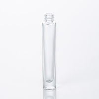 Flacon de parfum en verre de luxe de 10 ml, rond, échantillons gratuits, rechargeable, bouchon à vis, surface polie, pour l'emballage, utilisation en diffuseur