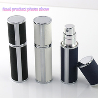 Flacon pulvérisateur de parfum en aluminium et cuir de 5 ml, format voyage, mini vaporisateur à pompe pour reconditionnement de parfum, cosmétiques et soins personnels