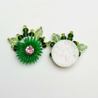 Nouveaux patchs en tissu tricotés à la main avec des paillettes et des perles en forme de tournesol et de marguerite pour broches DIY, accessoires pour cheveux, coques de téléphone, sacs