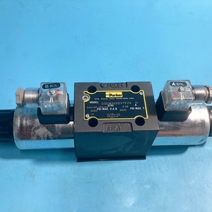 Vanne directionnelle hydraulique à solénoïde D3DW020DVTPZ5 4 voies NG10 CETOP5 pour machine de moulage par injection - Product Image 4