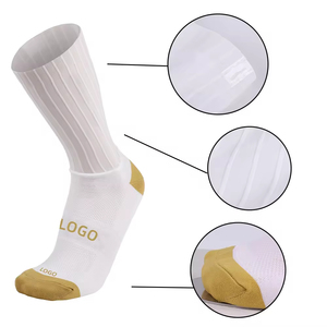 Calcetines de Ciclismo de Alto Rendimiento Aero Fit, Calcetines de Ciclismo Aero Ligeros con Malla Transpirable y Costuras Acanaladas, Venta al Por Mayor - Product Image 3