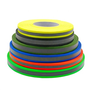 Cinta de Nailon Recubierta de PVC Impermeable y Duradera con Logotipo Personalizado y Entrega Rápida para Hacer Collares de Perro, Cinta Reflectante para Montañismo - Product Image 1