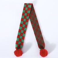 Écharpe tricotée à carreaux flocon de neige pour animaux de compagnie, doublure en fourrure de lapin, cache-cou chaud avec pompon décoratif, accessoires d'hiver pour animaux de compagnie pour Noël