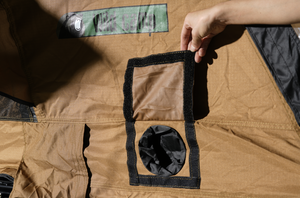 เต็นท์หลังคารถยนต์แบบแข็งทรงสามเหลี่ยม ดีไซน์ใหม่จาก ADA OVERLAND พร้อมช่องเปิดด้านข้าง พื้นที่กว้างขวาง ผลิตจากวัสดุ ABS พร้อมหน้าต่างสกายไลท์ - Product Image 3