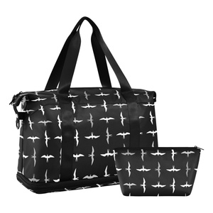 Bolsa de Viaje Grande con Estampado Personalizado Hawaii Iwa para Mujer, Bolsa de Viaje de Fin de Semana, Bolsa de Lona, Bolsa de Equipaje para Pasar la Noche con Funda para Trolley - Product Image 1