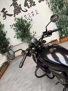 Motocicleta de Gran Venta en 2025 - Qianjiang Shuan 150cc con Inyección de Combustible, Refrigeración por Aire y ABS - Product Image 6
