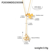 Collier à pampilles réglable en nacre naturelle avec motif de fleur en cœur en acier inoxydable pour femme sous-titre