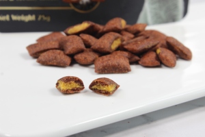 Etiqueta privada Premium Pet Cat Treats Crujiente exterior con relleno suave Sabor a atún Cat Dental Snack Saludable Fácil <span class=keywords><strong>de</strong></span> digerir - Product Image 5