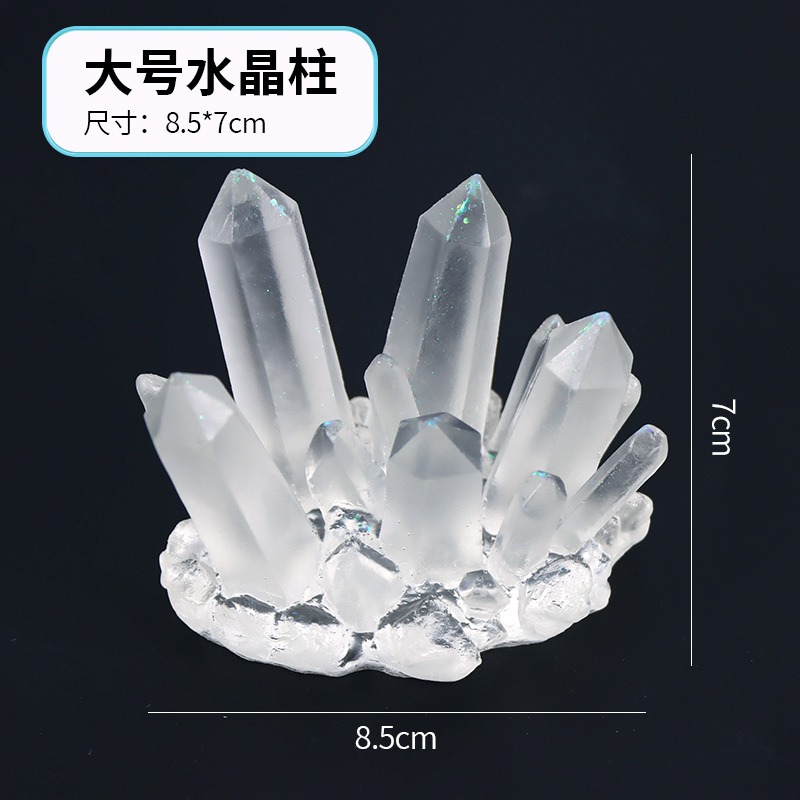 Grand pilier en cristal blanc