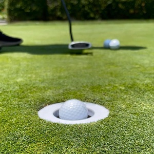 Réducteurs de tasse de golf blancs durables pour tables en acrylique et en verre, intérieur et extérieur, aides à l'entraînement au golf - Product Image 2