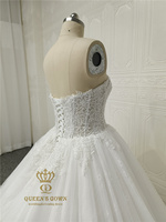 Robe de mariée QUEENS GOWN à manches amovibles personnalisées, robe de mariée à cœur, jupe appliquée, robe de mariée de bal