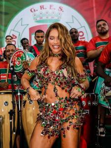 ชุดบราปักเลื่อมและกระโปรง ชุดสองชิ้นสำหรับงานคาร์นิวัล ชุดเต้นรำสำหรับผู้หญิงในงานเทศกาล - Product Image 4