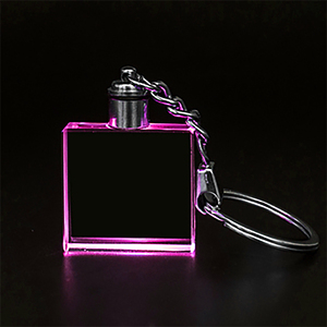 Porte-clés carré en verre cristal transparent imprimé UV personnalisé pas cher du Zhejiang, avec logo de voiture, décoration cadeau, lumière LED colorée - Product Image 3