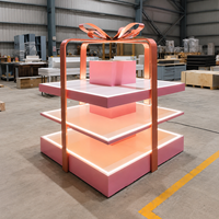 Étagère d'exposition en bois à plusieurs niveaux avec éclairage LED pour produits de beauté, présentoir de vente au détail