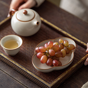 Ru Ware Begonia Fruit Plate Porcelain Irregular Shape Beige Crackle Glaze For Afternoon <b>Tea</b> Kung Fu <b>Tea</b> <b>Set</b> - Product Image 5