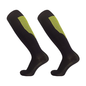 Calcetines Deportivos Personalizados con Sublimación OEM Verde, Calcetines de Fútbol Antideslizantes con Agarre Personalizado - Product Image 5