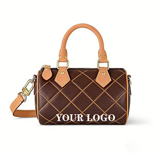 Nuevo Bolso Boston de Cuero Acolchado de Diseño de Lujo para Mujer - Logotipo Personalizado, Bolso de Mano Portátil con Correa para el Hombro - Product Image 1