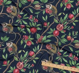 Tissu d'ameublement imprimé singes et grenades au mètre – Motif botanique fantaisiste et faune sauvage – Tissu décoratif pour meubles - Product Image 4