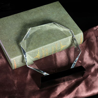 MH-NJ00493 Gros Entrepreneur Cadeaux De Promotion personnalisé gravure Octogone forme Cristal Trophée