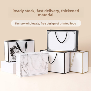 Sacs en papier kraft personnalisés pour les courses, les cadeaux, les plats à emporter, les anniversaires et les mariages. Impression de logo disponible. - Product Image 6