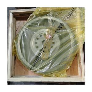 Ensemble de volant moteur diesel Dongfeng Tianlong Qihang Edition Phare 4365907 pour Cummins - Product Image 1