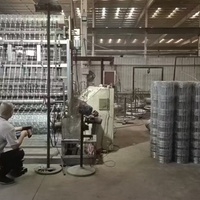 Vente en gros d'usine, filet de protection pour vaches en acier galvanisé revêtu de PVC de 4 pieds, clôture de ferme, élevage de vaches, moutons, cerfs, treillis, portails, protection contre les rongeurs
