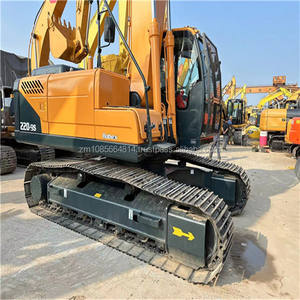 Hyundai Robex 220LC-9S Excavateur d'occasion 2021 Modèle 21750KG Poids en service Moteur Moteur Boîte de vitesses Pompe à vendre - Product Image 4