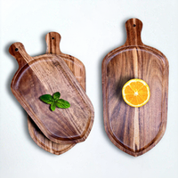 Plateau à thé universel en bois d'acacia durable, forme irrégulière classique et simple, pour gâteaux et pains, écologique, personnalisable pour les fêtes