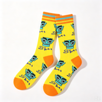 Chaussettes Jacquard Jaune Mi-Mollet Personnalisées, Motif Tricoté Entièrement Illustré, Chaussettes en Coton Doux pour Tenue Décontractée