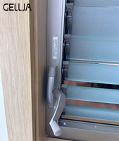 Volets pliants extérieurs en nid d'abeille à double pliage au design moderne, en verre, pour salle de bain et hôtel, à commande manuelle
