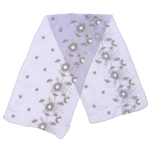 Bufanda bordada con diseño de flores, moderna y ligera, para mujer. - Product Image 4