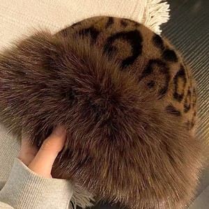 Leopard Print Warm Plush Hat Female Autumn and Winter Retro Thickened Cold Protective Ear Bucket Hat - Product Image 2