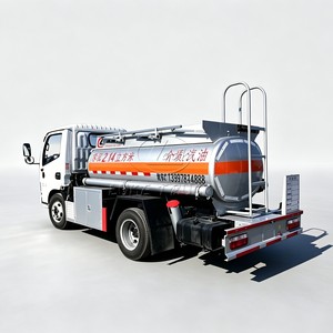 รถบรรทุกน้ำมันเบนซินแบบขับเคลื่อนสี่ล้อ รุ่น Full Drive ขนาด 20-40 ลูกบาศก์เมตร รถบรรทุกพิเศษสำหรับสถานีบริการน้ำมัน - Product Image 1