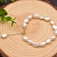 Bracelet long en perles baroques, chaîne réglable, style polyvalent, soirée, tenue de cérémonie, bracelet élégant en perles