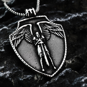 Collar de Acero Inoxidable con Colgante de Escudo, Diseño de San Miguel Arcángel, Joyería de Moda para Hombre, Regalo para Combinar con Ropa - Product Image 1