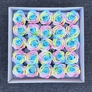Bouquet di Rose Artificiali in Sapone <span class=keywords><strong>Arcobaleno</strong></span> a 7 Colori, Decorazione Natalizia Ecologica, Regalo - Product Image 4