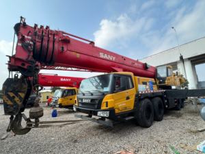 Grue sur camion d'occasion Sany STC800 80 tonnes de haute qualité pour travaux de construction - Product Image 3