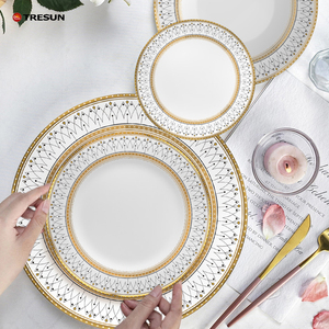 Venta al por mayor de lujo borde de oro hueso blanco China plato plano juego de vajilla uso del hotel placa de oro de cerámica - Product Image 2