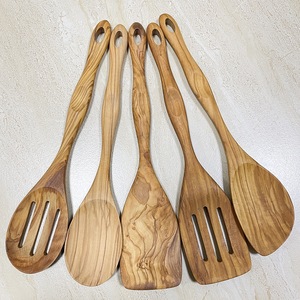 Utensili da Cucina in Legno d'Ulivo: Spatola, Mestolo, Paletta - Strumenti Naturali per Cucinare, Lavabili in Lavastoviglie o Solo a Mano per la Cucina di Casa - Product Image 2
