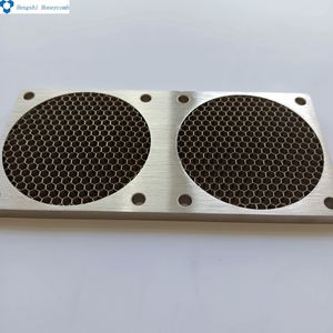 Painel de Aço Galvanizado Estrutural de Alta Qualidade com Guia de Ondas em Painel de Colmeia com Proteção EMI à Prova de Fogo para Câmara <span class=keywords><strong>Semi</strong></span>-Aneóica - Product Image 3